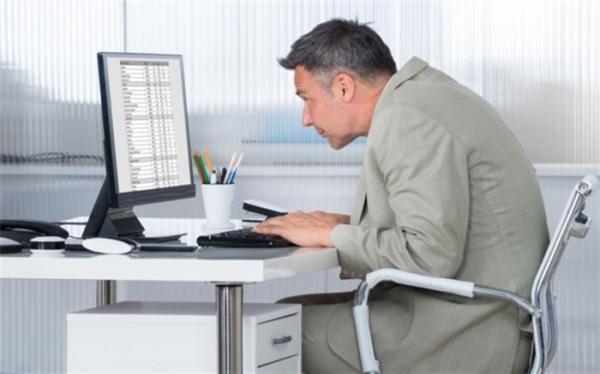 با این کارها به بدنتان آسیب می زنید با این کارها به بدنتان آسیب می زنید