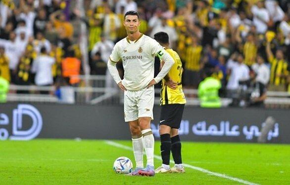 ببینید ، رونالدو در تلویزیون عربستان تحقیر شد! ، واکنش به ببینید ، رونالدو در تلویزیون عربستان تحقیر شد! ، واکنش به رفتار جنجالی ستاره پرتغالی