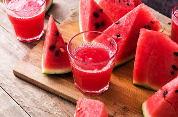 آیا آب هندوانه به میزان خود هندوانه مفید است؟