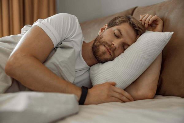 خواب ناکافی چه بلایی بر سر بدن ما می آورد؟